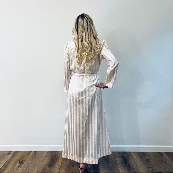 VTG Christian Dior Peach Robe - Picture 13 of 14